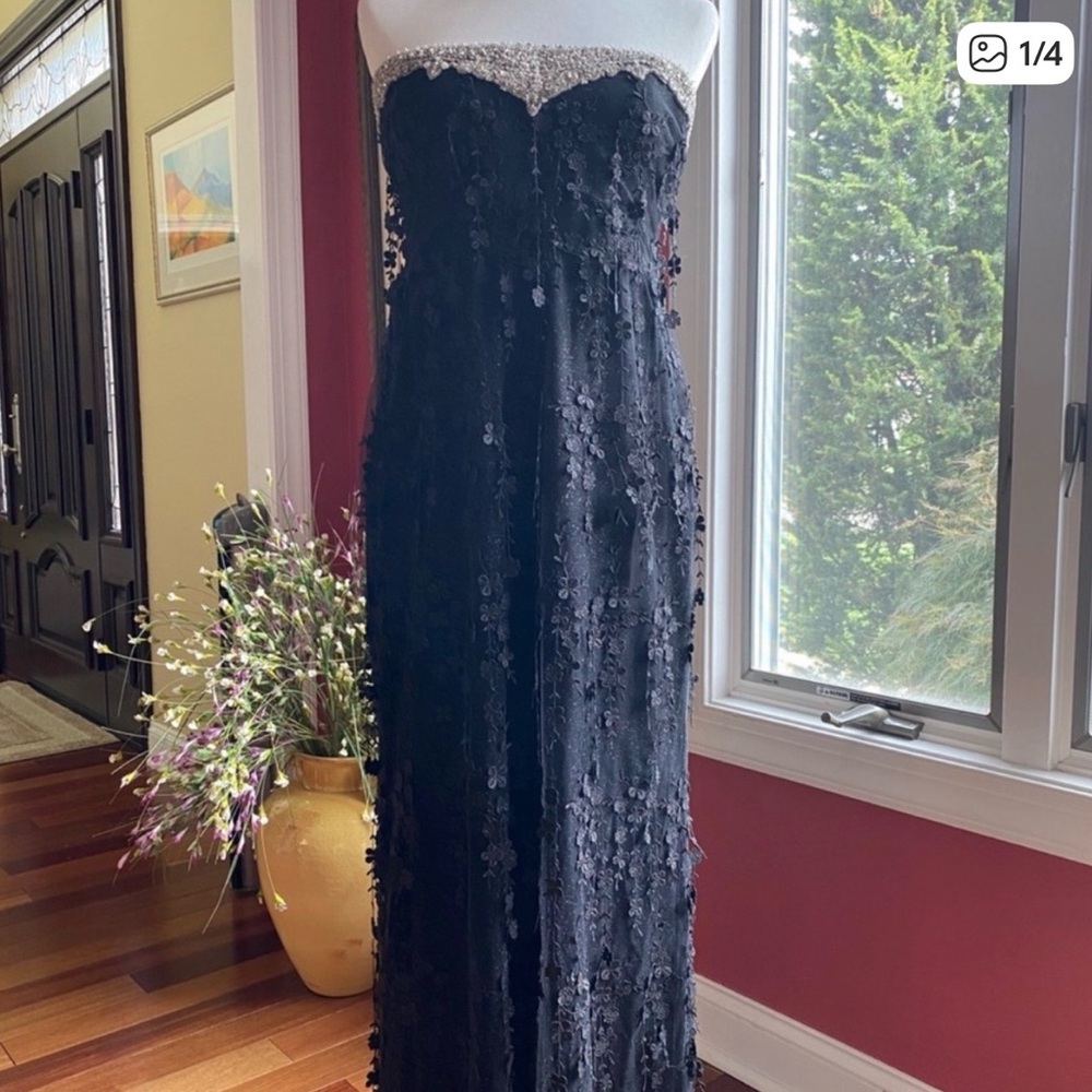 Badgley Mischka Couture Black evening dress